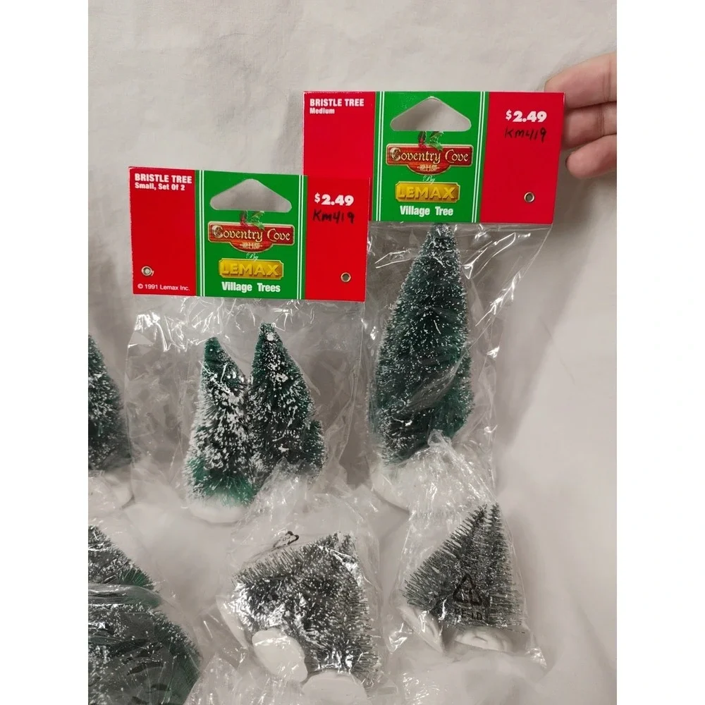 Lemax Flocked Christmas Village Pine Evergreen 17 Trees 17pc Lot‎ Varied Sizes - Picture 4 of 5